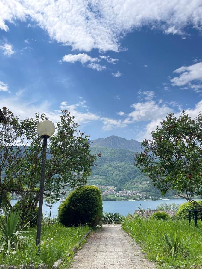 Lake Apartment Ischia Green Tenna ภายนอก รูปภาพ