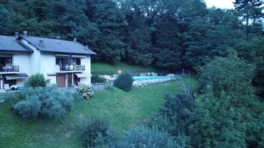 Lake Apartment Ischia Green Tenna ภายนอก รูปภาพ